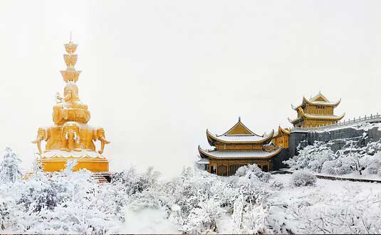 Leshan Mount Emei in Winter