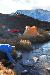 Camping aside the River in Genie Mountain Area