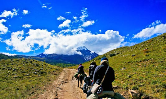 Horse Riding to Genie Mountain
