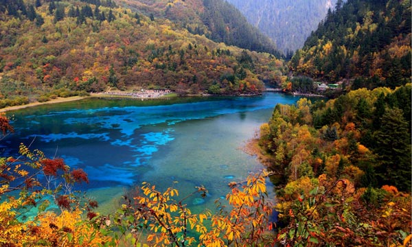 Five Flower Lake in Jiuzhaigou