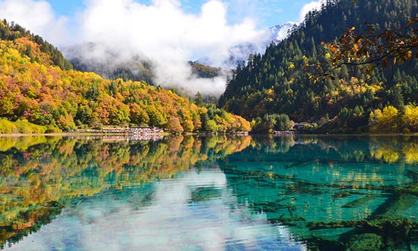 Jiuzhaigou Five Flower Lake in Late October