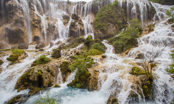 Nuorilang Waterfall in Jiuzhaigou