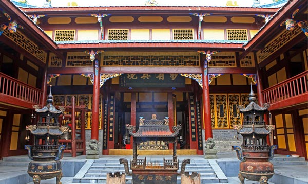 Huanglong temple in Huanglong National Park