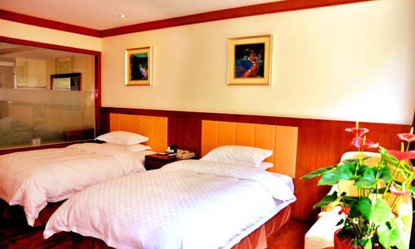 Twin bed rooms in Jiuzhaigou Grand Hotel