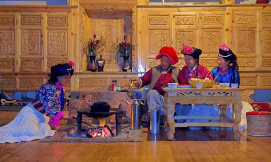 Mosuo Family