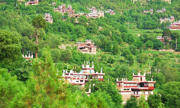 Jiarong Tibetan town of Danba