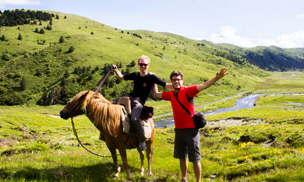 Spring and fall are the best times to visit Tagong Grassland.