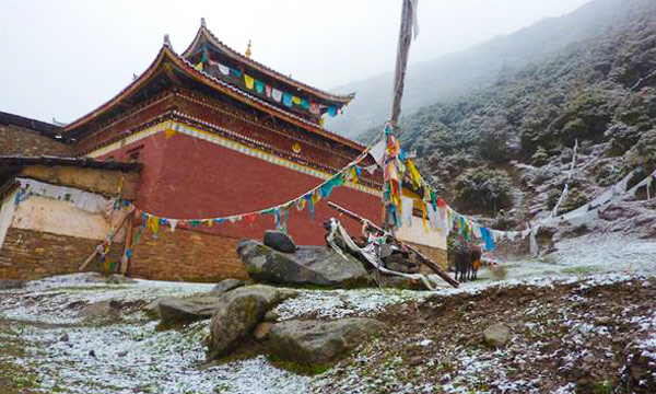 Konka Monastery – The Highlight of Mount Gongga