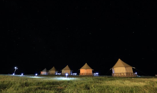 Ruoergai Tianbian Yunduan Tented Camp