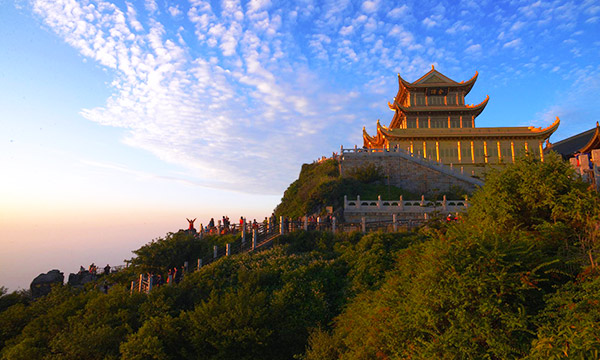 Mount Emei – The Sacred Buddhist Mountain near Chengdu