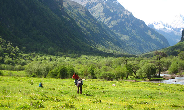 Shuangqiao Valley - The Most Beautiful of The Three Valleys