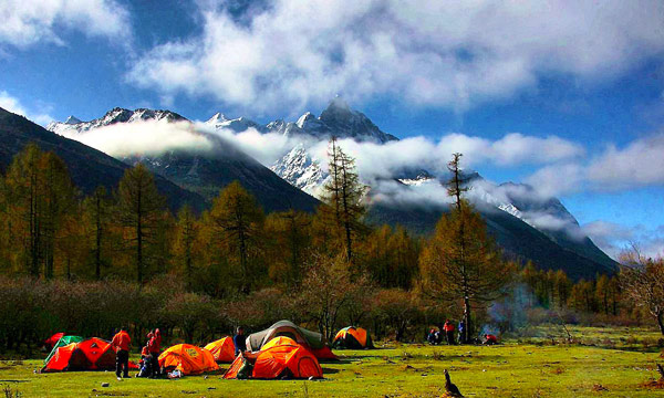 Camping in Changping Valley