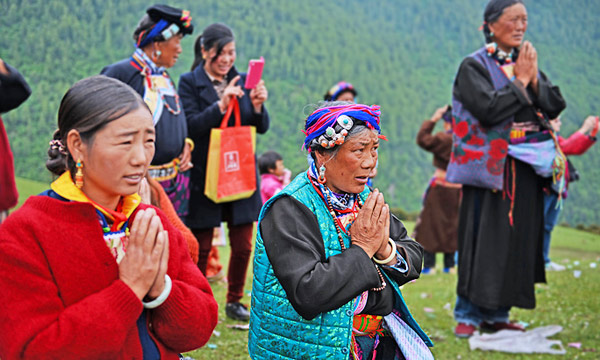 The Siguniangshan Worshipping Festival - Chaoshanhui 