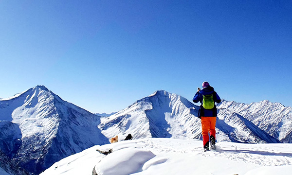 Climb from Haizi Valley to Dafeng Summit