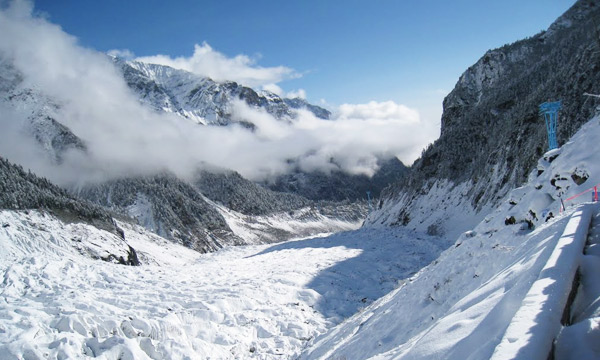 Hailuogou is a glacier national park.