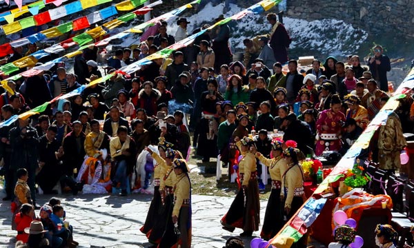 Jiarong people are traditional.