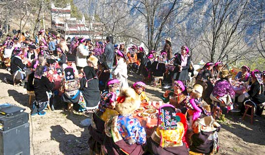 The wedding ceremony of Jiarong Tibetan People