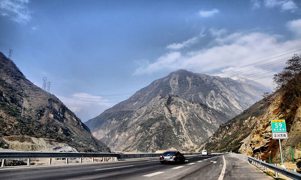 The road condition to Songpan is great